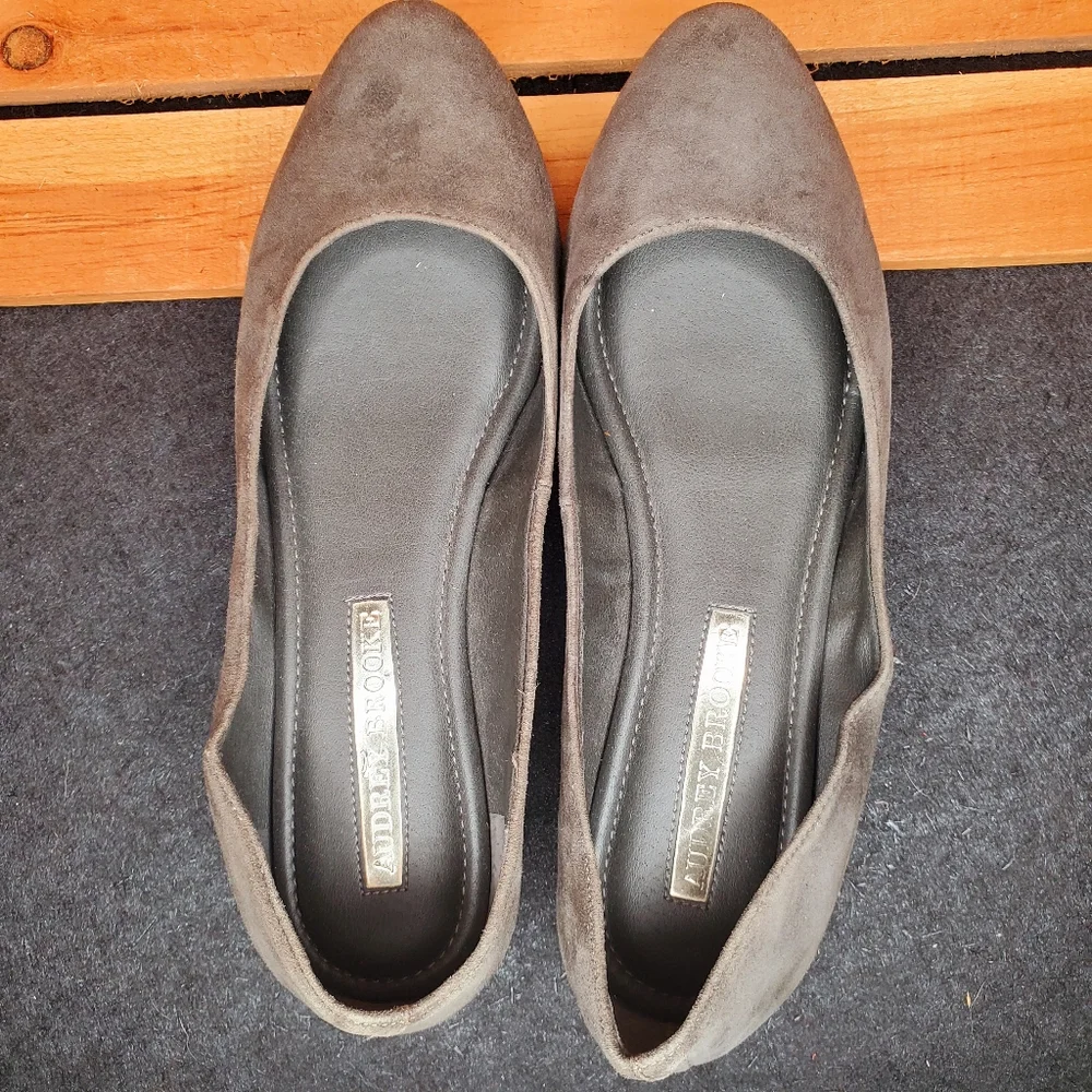 5) AUDREY BROOKE "Mojito" suede flats Sz. 8 - Picture 5 of 6